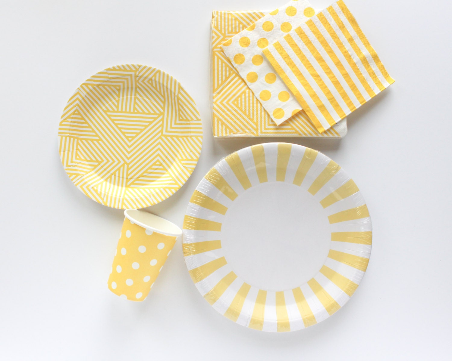 Yellow Dinner Plates / Stylish Design Plates / Yellow Striped