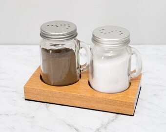 Salt and Pepper Shaker Set - Rimu