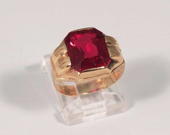 10K Yellow Gold Mens 1950s Synthetic Ruby Ring, Size 5.25