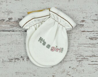 New Baby Girl Gift, White Baby Mittens, Baby Girl Gloves, Newborn Mittens, Baby Accessories, Modern Baby Gift, Baby Fashion, Newborn Items
