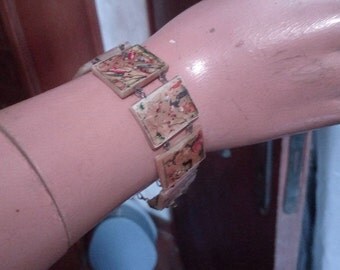 very rare year 1930 bracelet in mother-of-Pearl.