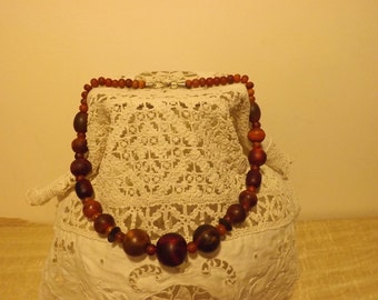 Former collar falling cherry color amber bakelite