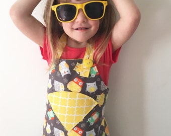 Gray owl apron, reversible apron, owl apron, yellow owl apron, kids apron, yellow kids apron