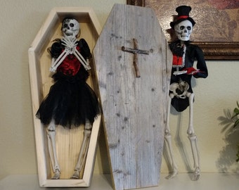 20 inch Victorian Pine Coffin for Doll Display Halloween