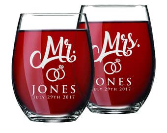Custom Stemless Wine Glasses, Personalized Wine Glasses, Mr and Mrs Gifts, Mr and Mrs Glasses, Etched Stemless Wine Glasses, Set of 2