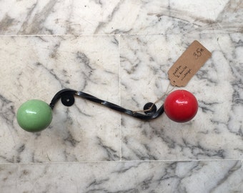 Patère portemanteau vintage 2 boules en bois French Vintage coathanger coatrack 2 wooden balls