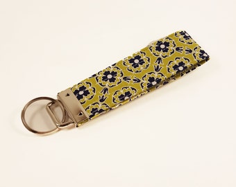Green and Blue Flower Key Fob, Key Chain, Wristlet