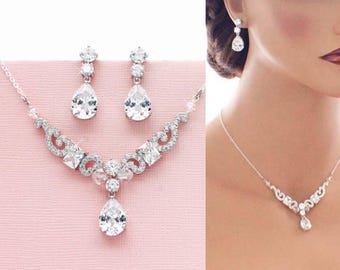 Crystal wedding necklace set, crystal bridal necklace set, crystal bridal jewelry set, crystal wedding jewelry set, CZ necklace set
