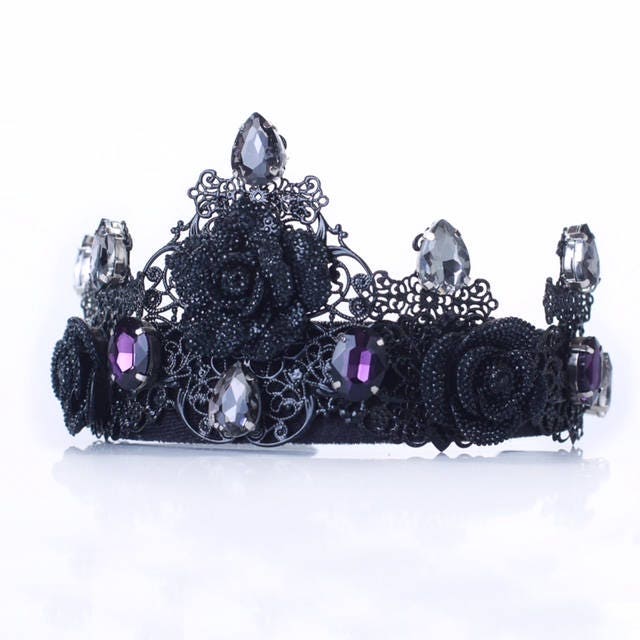 Shop by category DHgate offers a wide range of wholesale gold crown headpiece, With our seamless integration of tens of thousands of suppliers offering over tens of millions wholesale gold crown headpiece to sell online. devforum.ml has low wholesale prices on gold crown headpiece from many famous manufacturers.