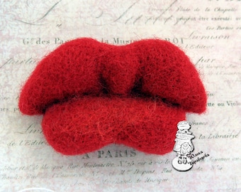 Broken Lip Brooch,Wool, 100% wool, dry felting, ornaments,icon
