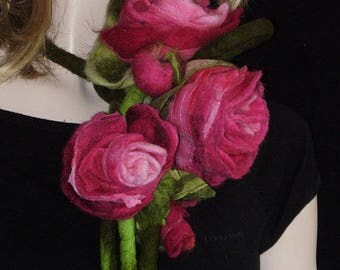 Felted Flowers Necklace Fairy Pink Roses with Leaves