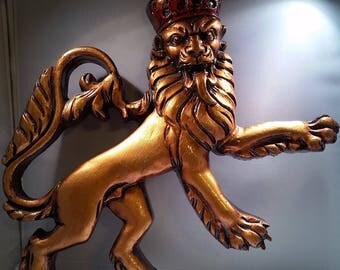 Ferocious and Majestic Lion King Vintage Wall Plaque