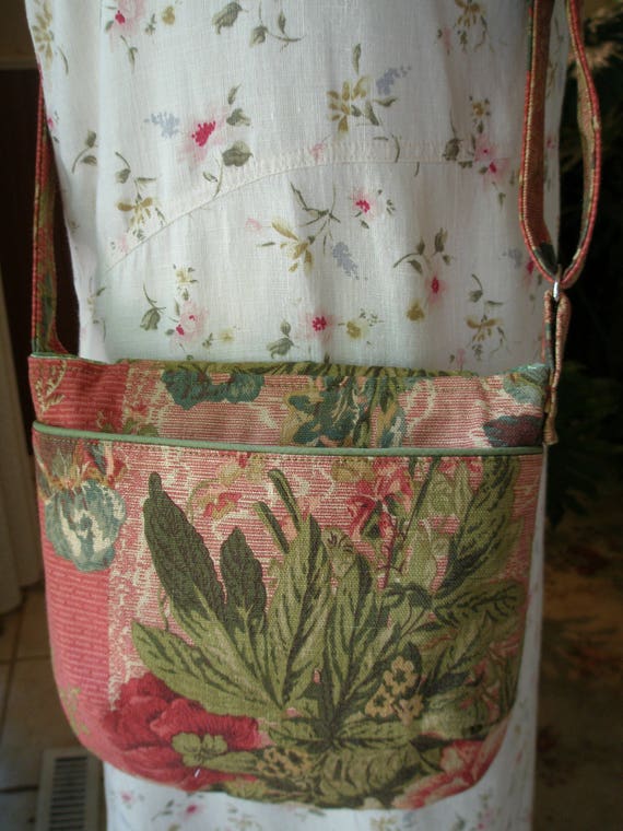 Red Floral Crossbody Bag Vintage Fabric OAK