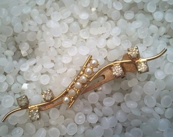 vintage barrette Hair clip beautiful pronged rhinestone and pearl unique shape