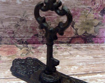 Skeleton Key Backplate Shabby Style Hook Jewelry Holder Curtain Tie Back All Natural Unpainted Towel Holder French Paris Do It Youself DIY