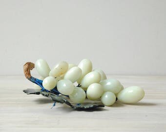 Vintage Jade Grapes, Green Grapes, Mid Century Grape Cluster