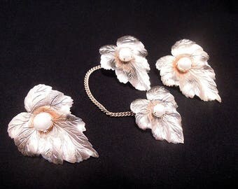 Sarah Coventry Set, Chit Chat, Pins and Earrings