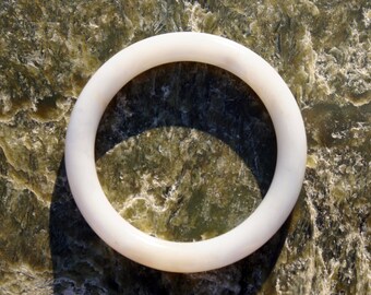 Chinese Lavender Jade Bangle Bracelet