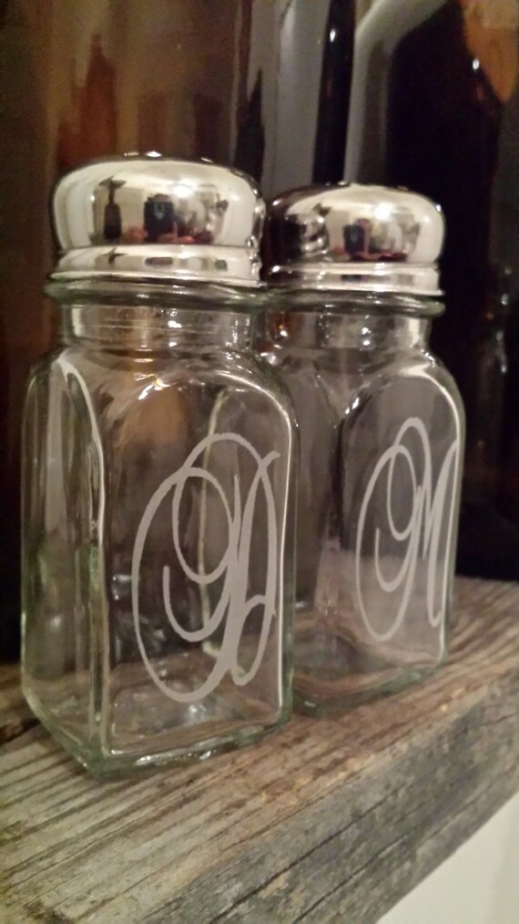 Engraved salt and pepper shakers personalized salt and pepper