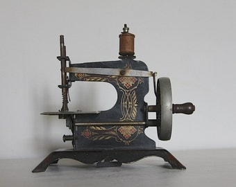 Antique French Childs Toy Sewing Machine, Parisian Baby Metal Sewing Machine, 1930s