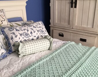 Mint Green Reversible Throw for Your Country Chic Bedroom.Roomy 54"x70".