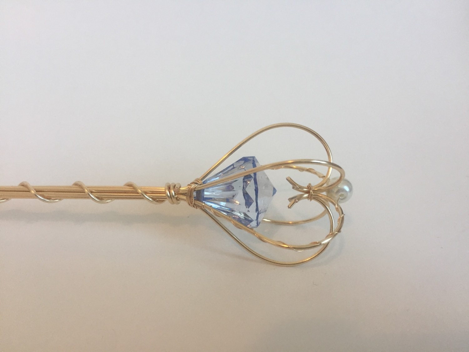 gold pearl jewel scepter