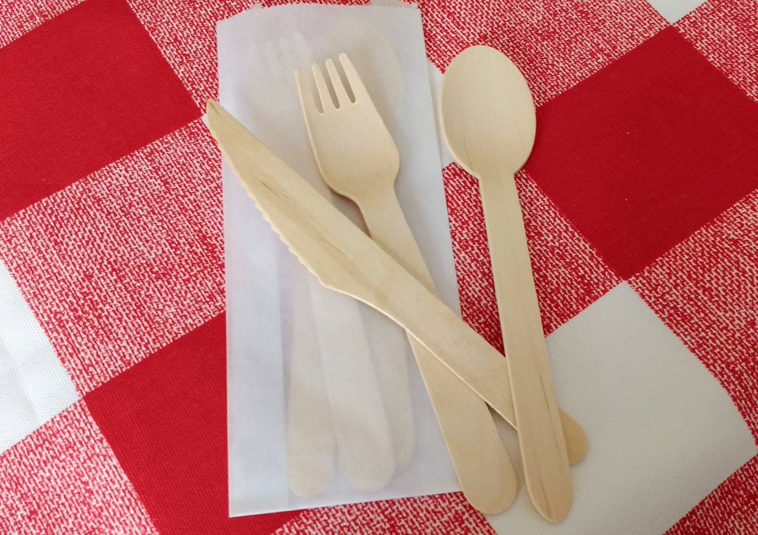 75 Disposable Wooden Utensils 25 Knifes 25 Forks25 Spoons