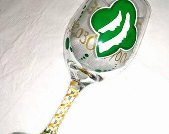 GIRL SCOUT leader gift, wine glass, custom wine glasses, personalized gift, troop leader gift