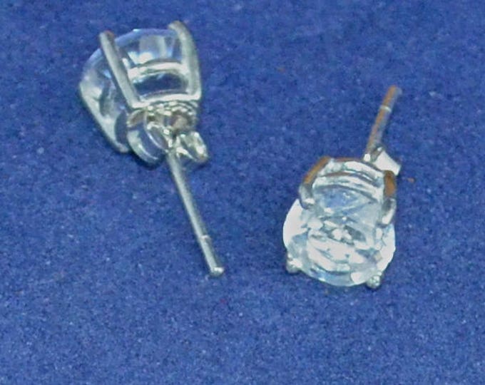 Crystal Quartz Studs, 7mm Round, Natural, Set in Sterling Silver E1055