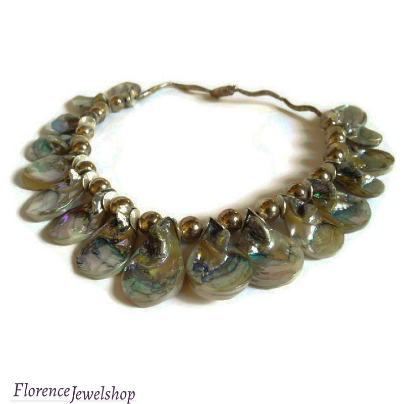 Green mother of pearl necklace silver green by