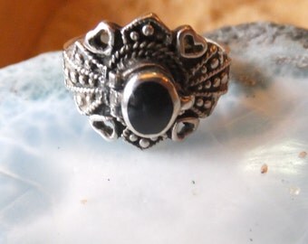 Poison Ring made of sterling silver and onyx............. size 9