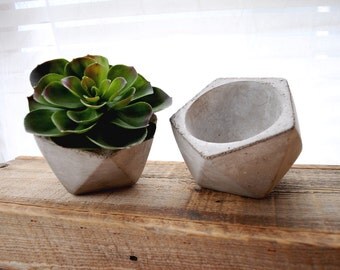 Medium/Large 5" Geometric Concrete Planter Cement Planter Succulent Planter Stone Planter Minimalist Concrete Vase Angled Planter