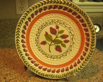 Fresh and Fruity Strata Group Plate
