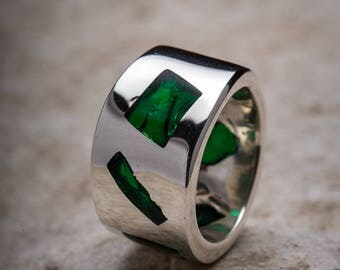Ring 4500 B.C. in silver and Murano glass