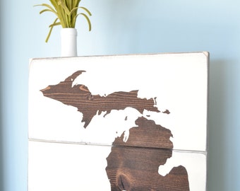 Rustic Michigan Sign // Wooden Mitten Pallet-Style Sign // Michigan Home Sign // Brown Michigan Decor