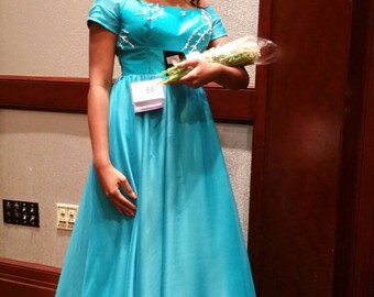 A Pageant Gown Evening Gown Prom Gown Homecoming Gown Floor length Gown Lace Gown Tarffetta Gown Bridal Gown Wedding Gown