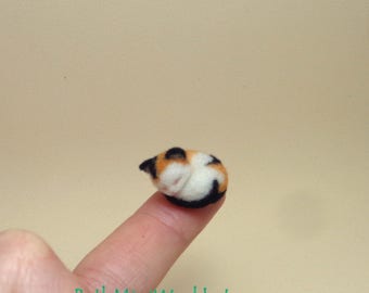 Dollhouse cat Miniature- 1:12 scale- Sleeping Calico Kitten- OOAK- Ready to Ship