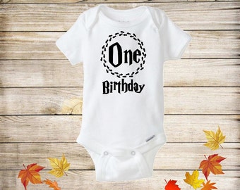 One Birthday Baby Bodysuit, Harry Potter Baby Onesie, First Birthday Outfit, Funny Baby Onesie, Harry Potter Clothes, Harry potter Baby