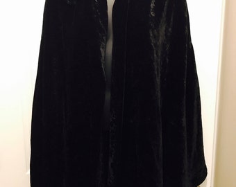 Vintage Black Velvet Cape By Smithsonian Institution - Silk and Rayon Lining