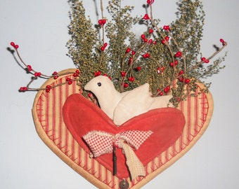 Primitive Heart & Dove Wall Hanger