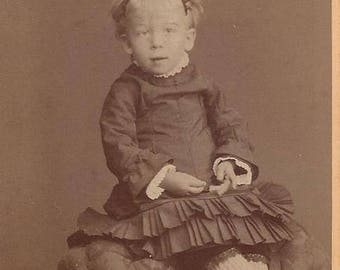 Vintage Little Girl Carte de Visite (CDV) Elise Ahlgren Stockholm, 1800s