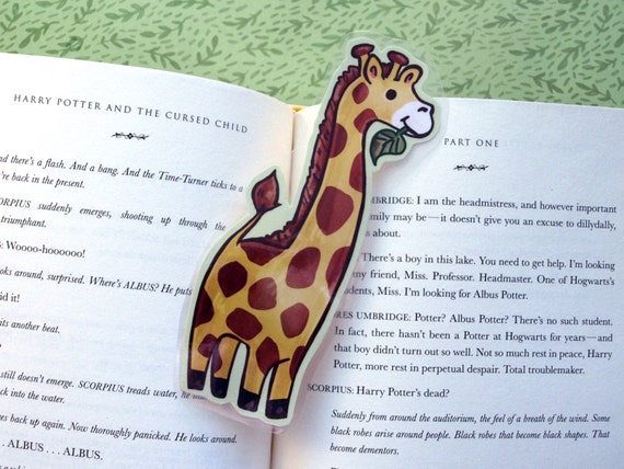 Giraffe Bookmark -  Animal Bookmark / Book Lover Gift / Cute Bookmark / Laminated Bookmark / Illustrated Kids Bookmark / Stocking Stuffer