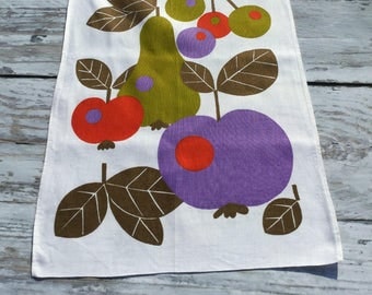 Retro Kitchen Towel . Mod Towel . Seventies Towel . Apple, Pear and Cherries . Vintage Tea Towel . Fruit Print .Vintage Dish Towel .