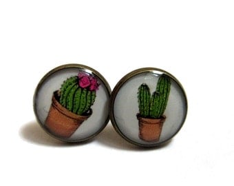 CACTUS EARRINGS - cactus stud earrings - cactus post earrings - summer earrings - green - desert studs - plant studs - Southwestern Jewelry
