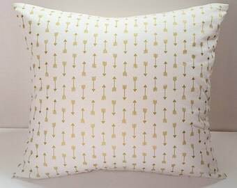 Pillow cover, Arrow Print Pillow Cover, Throw Pillow, White Pillow Cover, Bedroom Decor, White and Gold, Decorative Pillow, Arrow pillow