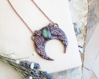 Crescent moon necklace Blue labradorite jewelry Wicca necklace Witchy pendant Crescent crystal Labradorite moon Statement necklace
