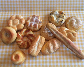Dolls House Miniature Bread