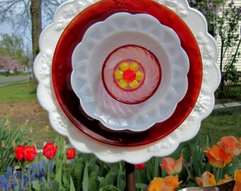 glass garden art, plate flower, yard art, suncatchers, garden ornament, upcycled, repurposed, outdoor decor,flower, Birthday, gardening gift