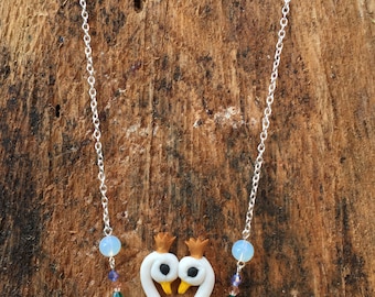 Gliding swans necklace