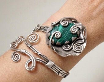 Silver Cuff Bracelet / Malachite bracelet / Malachite Cuff Bracelet / Wire Wrapped Jewelry / Wire Wrapped Bracelet / Jewelry Gifts Under 50